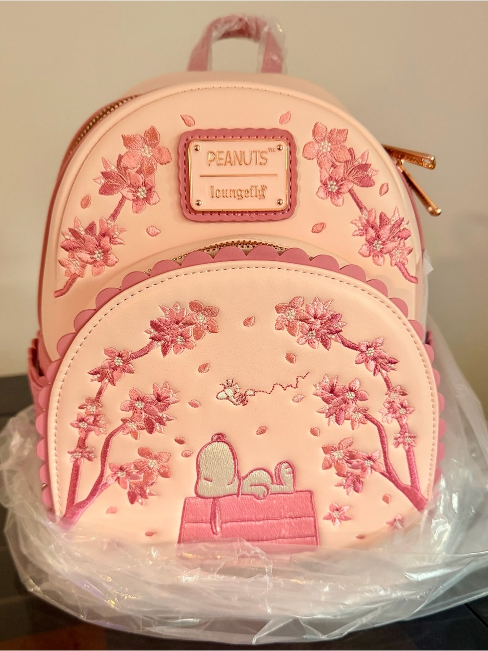 Loungefly NWT Snoopy Cherry Blossom Embroidered Backpack Pink
